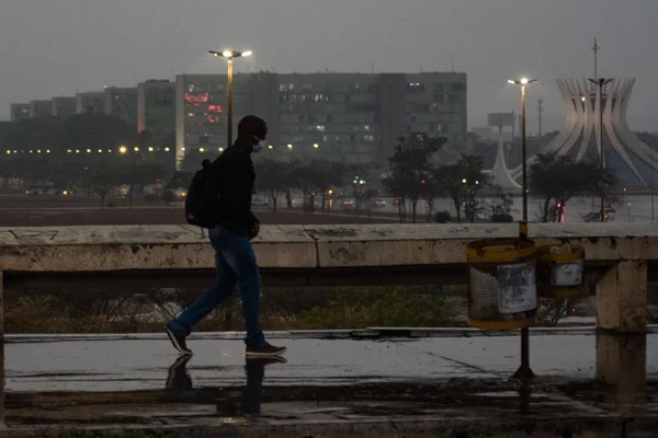 Fim de semana será chuvoso no Distrito Federal, prevê Inmet - destaque galeria