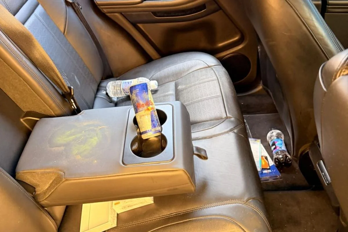 Bebidas foram encontradas espalhadas pelo carro de luxo usado por motorista em atropelamento fatal. Bebidas foram encontradas espalhadas pelo carro de luxo usado por motorista em atropelamento fatal.