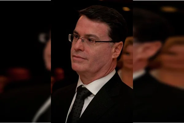 Maurício Fernando Saraiva de Oliveira