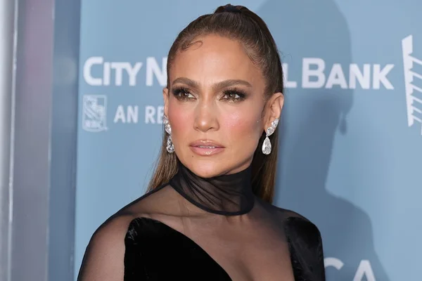 Veja em fotos: expert analisa o bumbum de J.Lo com e sem Photoshop