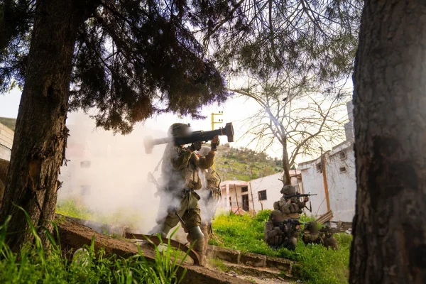 Israel mata chefe da unidade de engenharia de braço do Exército do Irã