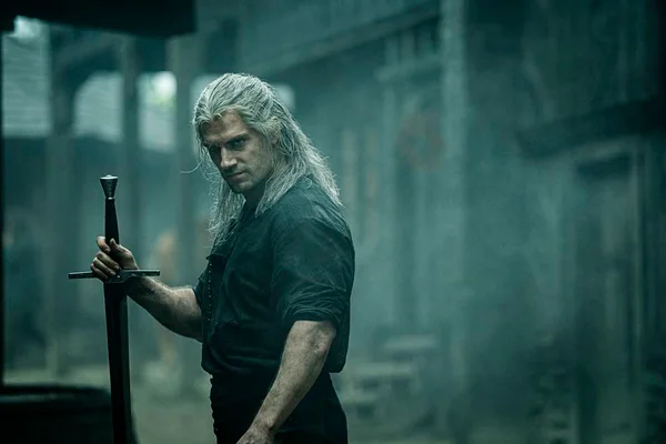 Netflix divulga trailer e data de estreia de The Witcher