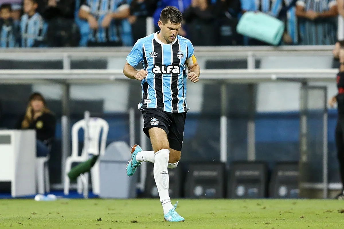 Tricolor foi eliminado na terceira fase Tricolor foi eliminado na terceira fase