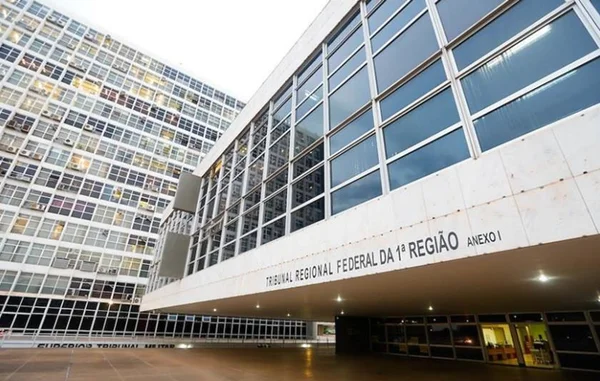 Justiça impede que condomínios do DF ofertem serviços de advocacia