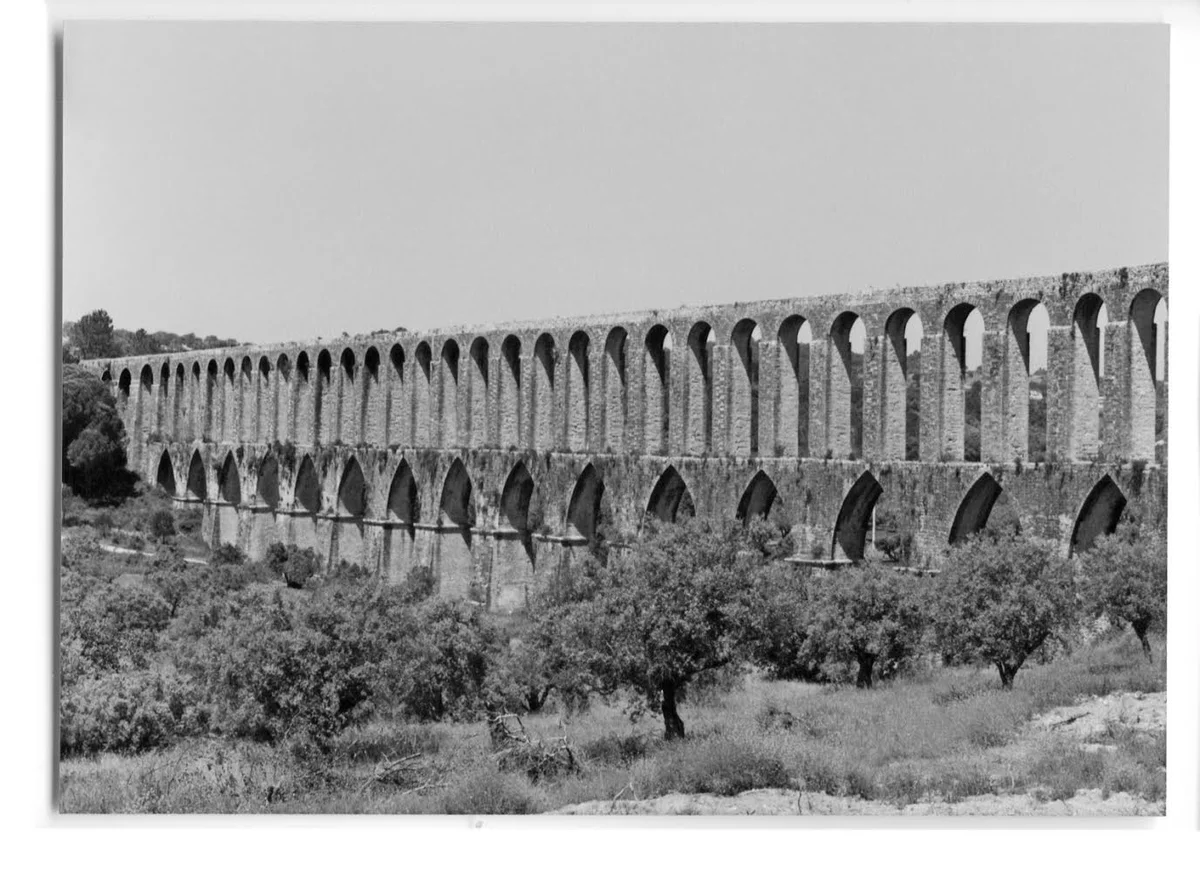 As histórias e fotos de José Saramago por Portugal - imagem 1 As histórias e fotos de José Saramago por Portugal - imagem 1