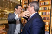 Tarcísio de Freitas (Republicanos) participou de  lançamento do livro "Educação para o Futuro" de Renato Feder