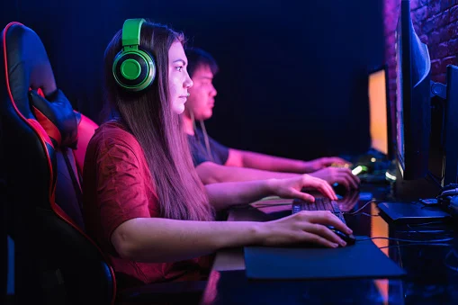 Quarto gamer: veja itens essenciais para montar um gabinete completo