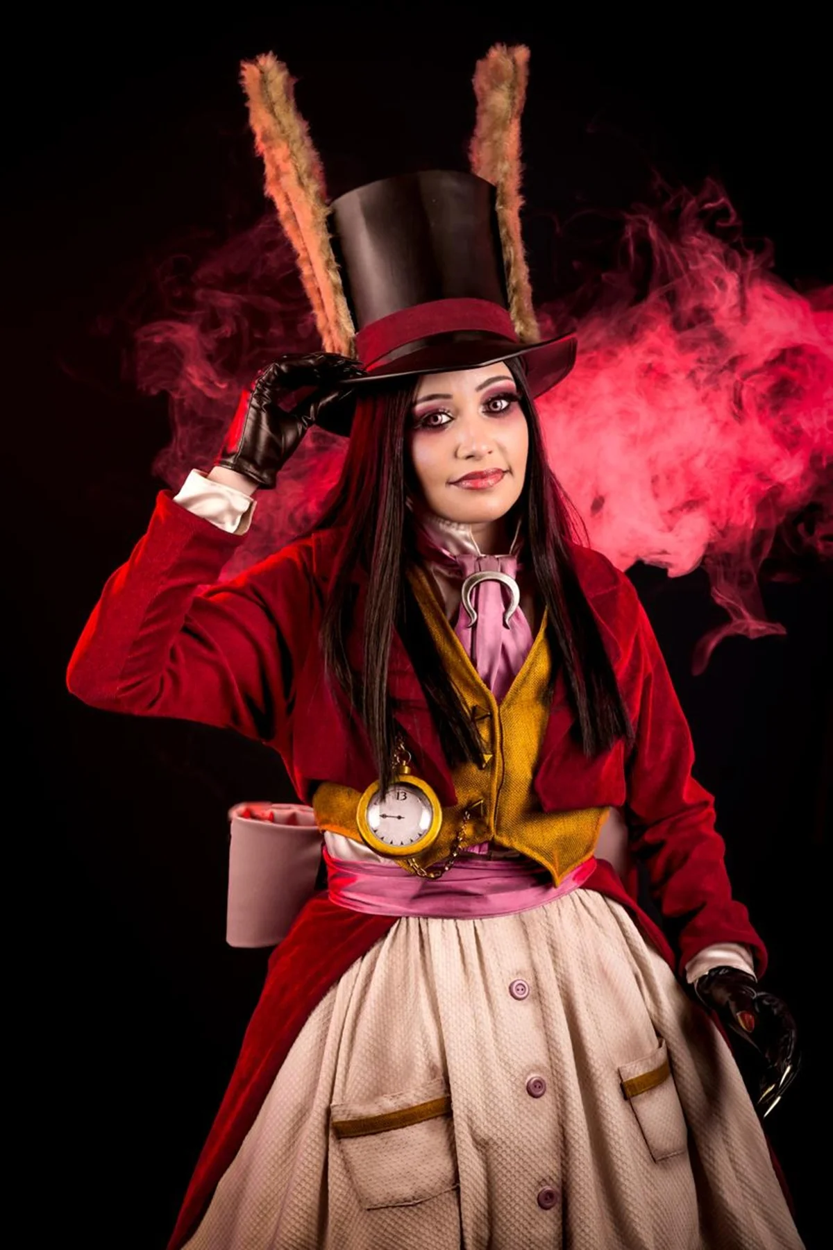 Carol Frazão como Alice Liddell Carol Frazão como Alice Liddell
