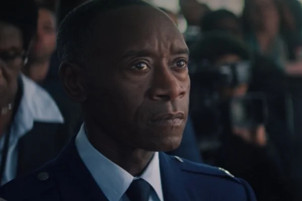 Don Cheadle debocha de indicação ao Emmy 2021: “Não entendi”
