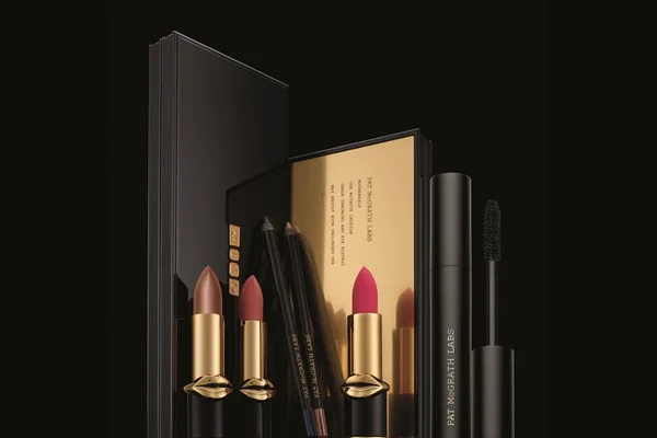Pat McGrath lança coleção permanente de maquiagem