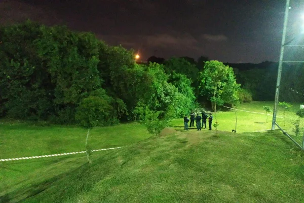 Guarda encontra explosivo durante abordagem em praça de Curitiba