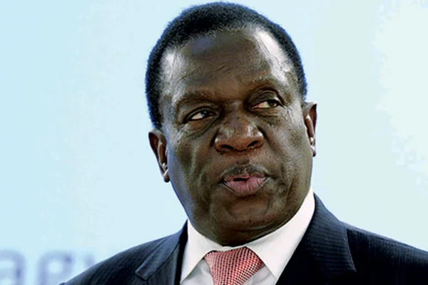 Mnangagwa é escolhido presidente provisório do Zimbábue