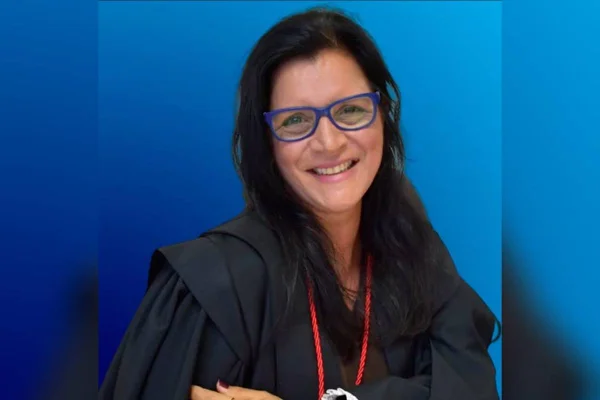 imagem colorida procurador mp-al denise guimaraes