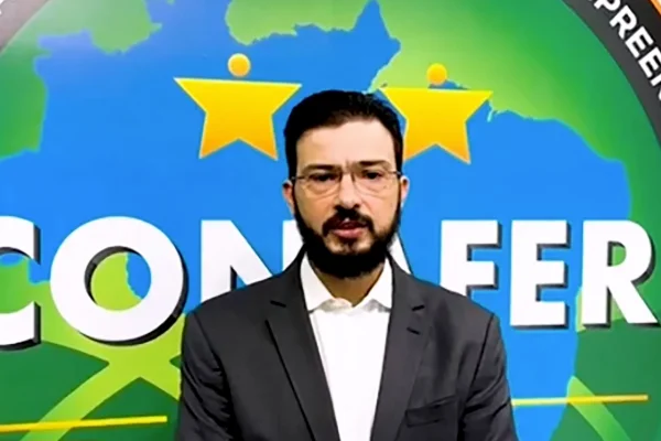Tiago Abraão Ferreira Lopes – diretor da Conafer e irmão do presidente da entidade, Carlos Lopes