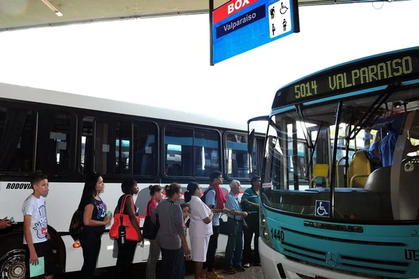 Boa parte dos moradores de Valparaíso e Planaltina (GO) trabalha no DF
