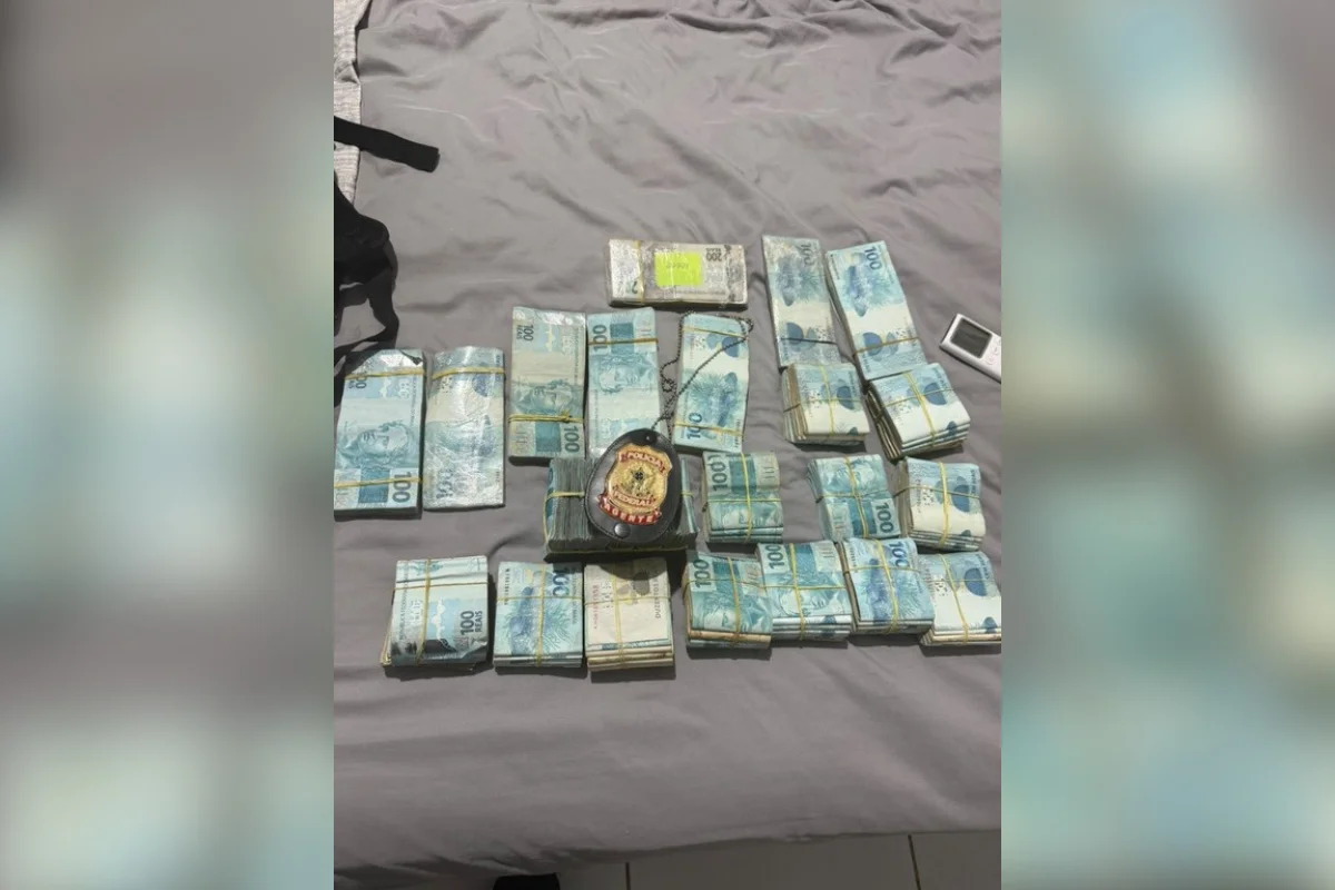 Um secretário municipal foi afastado Um secretário municipal foi afastado