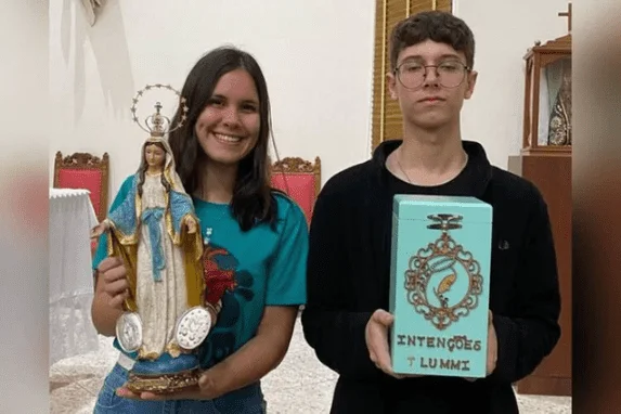 Preso quinto envolvido em ataque que matou adolescentes em escola