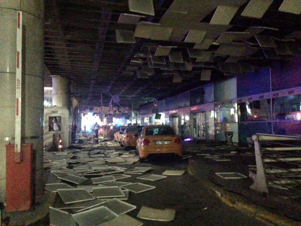 Ataque terrorista do Estado Islâmico termina com 28 mortos