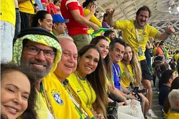 Os deputados José Rocha e Paulo Azi na Copa do Mundo, em Doha