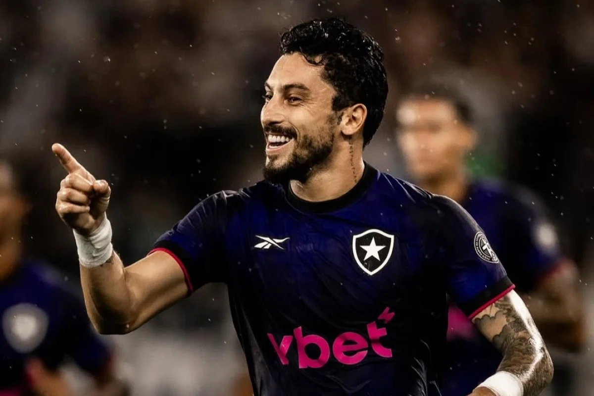 Alex Telles, lateral-esquerdo do Botafogo. Alex Telles, lateral-esquerdo do Botafogo.
