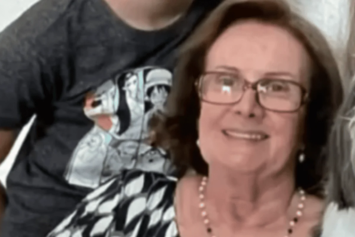 Aposentada vai a júri por matar filha envenenada