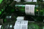 O suspeito preso falsificava até os selos da Receita Federal