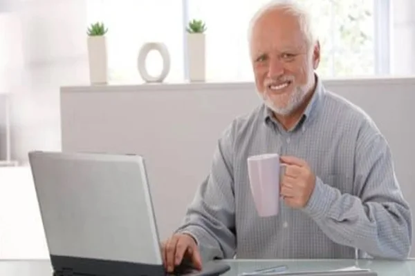 Conheça o vovô por trás de um dos memes mais famosos da web