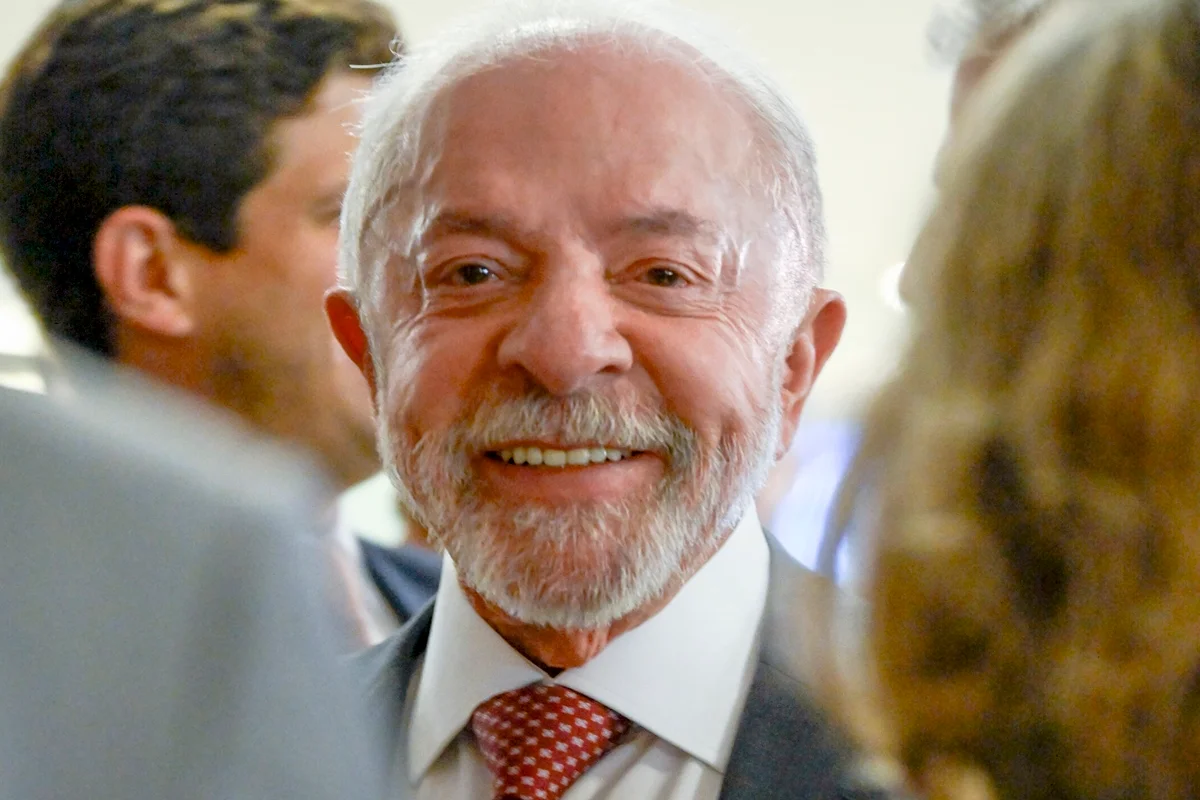 Lula fica em Brasília no fim de semana se preparando para debate da Band