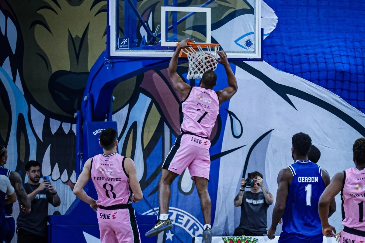 Brasília Basquete venceu o Cruzeiro no NBB Brasília Basquete venceu o Cruzeiro no NBB
