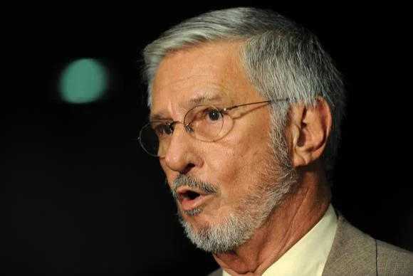 Ibsen Pinheiro, ex-presidente da Câmara, morre aos 84 anos