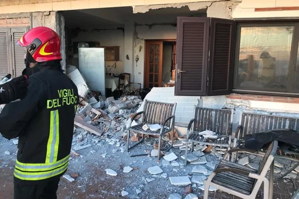 Terremoto na Sicília provoca deslocamento de pelo menos 600 pessoas