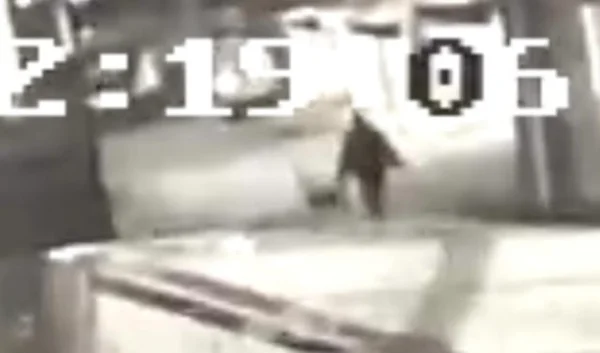 Vídeo: homem bebeu sangue de amigo em tigela com crânio