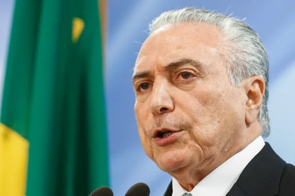 “Fui vítima de bandidos que saquearam o País”, diz Temer