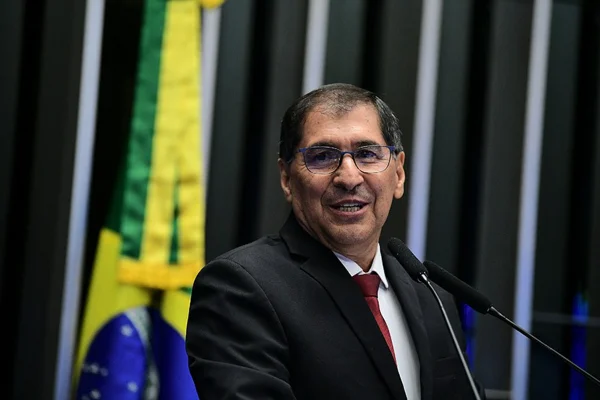 Suplente Bene Camacho assumiu mandato da senadora Eliziane Game por quatro meses