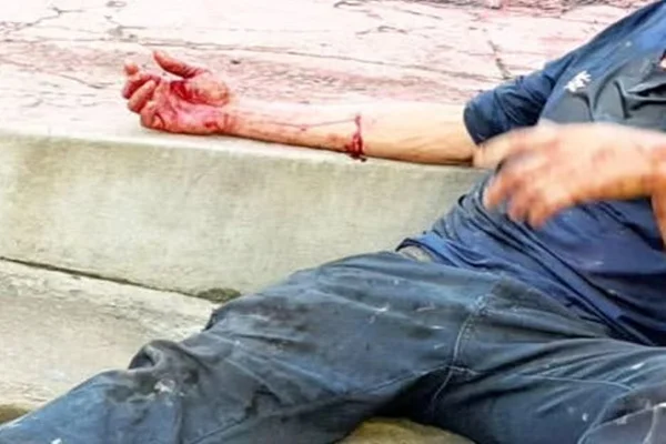 Homem é brutalmente espancado e fica coberto de sangue no DF