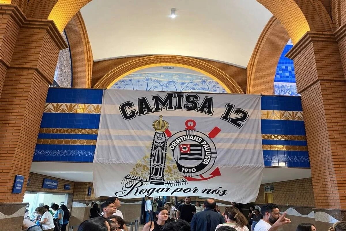 Torcida Jovem Camisa 12, organizada do Corinthians Torcida Jovem Camisa 12, organizada do Corinthians