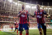 Jogadores do Bahia comemoram gol Jogadores do Bahia comemoram gol