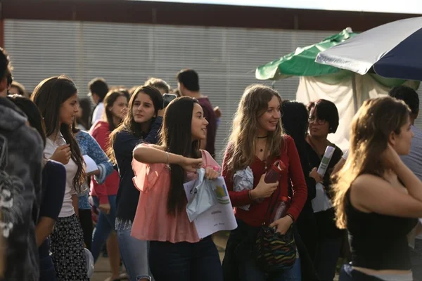 Estudantes divergem sobre dificuldade da prova do PAS-2017
