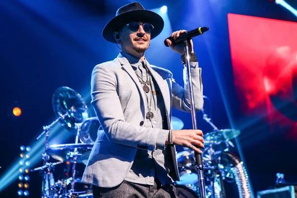 Linkin Park lança clipe novo no mesmo dia da morte do vocalista