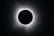 Eclipse total desta quarta-feira 12, em em Dallas, Texas Eclipse total desta quarta-feira 12, em em Dallas, Texas