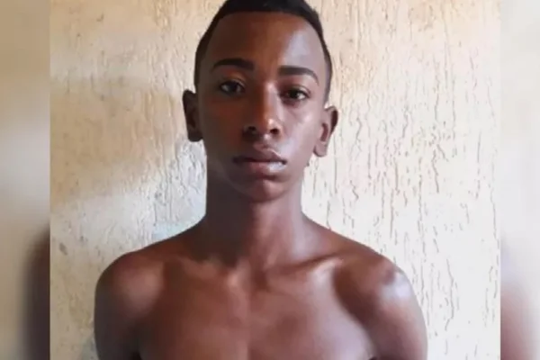 Weverton Ferreira de Melo, de 19 anos, é procurado pela Polícia Civil por suspeita de atirar em frentista em Planaltina de Goiás