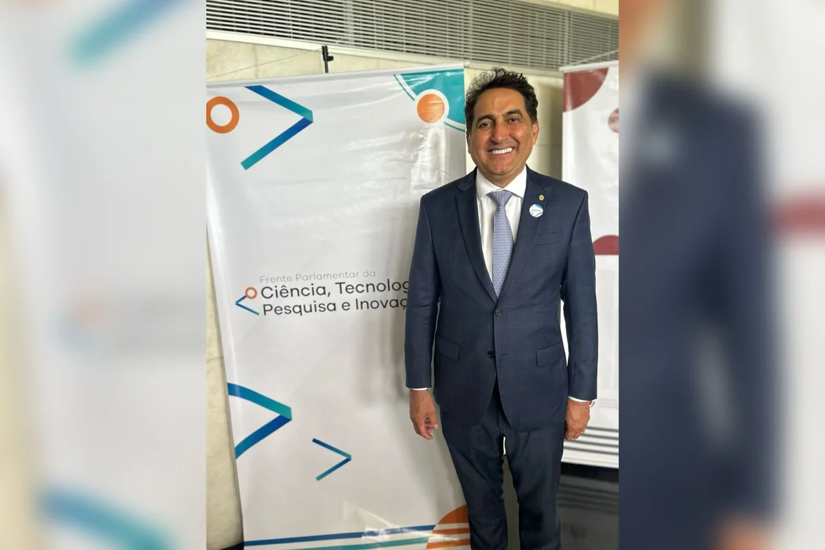 O Deputado Gilvan Máximo O Deputado Gilvan Máximo