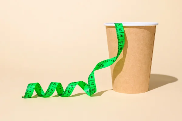 Tomar café todos os dias pode ajudar a emagrecer? Expert dá conselhos