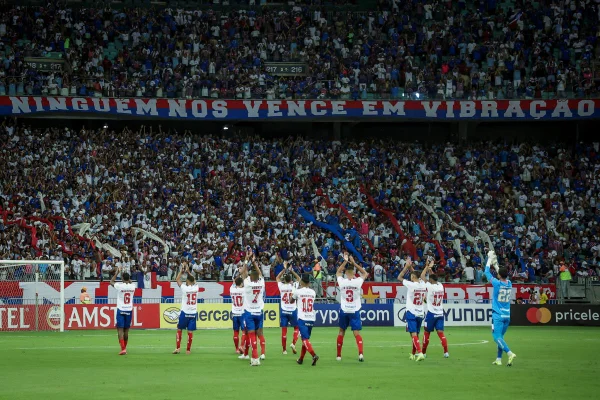 Imagem colorida da equipe do Bahia - Metrópoles