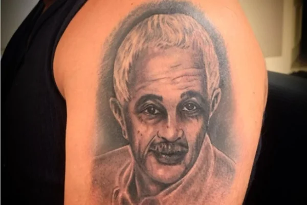 Homenagem que Zezé Di Camargo fez para o pai, Francisco Camargo, falecido em novembro de 2020