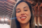 Ela teve o pescoço cortado com um pedaço de vidro
