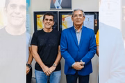 O deputado Antonio Doido (MDB) ao lado secretário Ruy Cabral, em janeiro deste ano