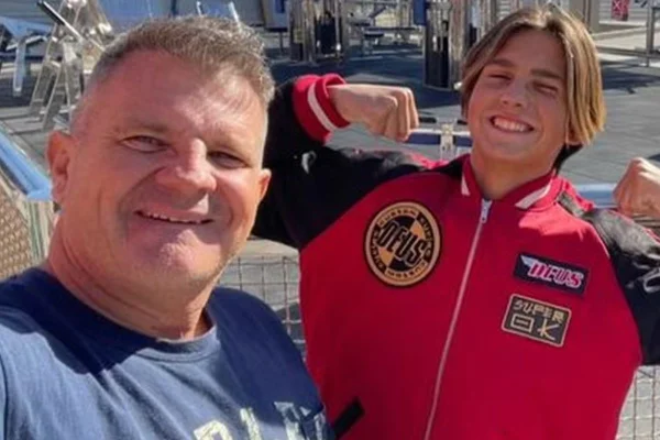 Apóstolo Rina com o filho, Rininha