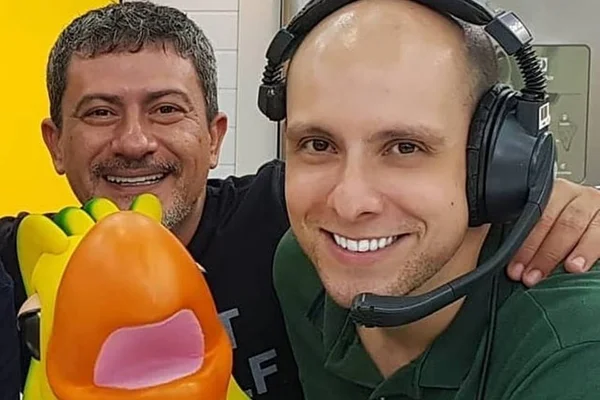 Repórter e amigo de Tom Veiga diz que equipe está chocada com morte