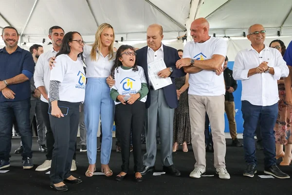 Ibaneis entrega lotes a PCDs